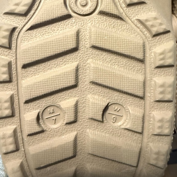 CROCS Womens Classic Lined Clogs - Picture 4 of 4